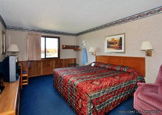 Econo Lodge Inn & Suites دوبوك الغرفة الصورة